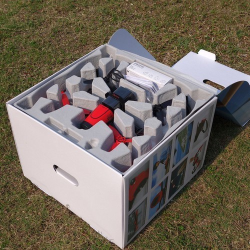 Package box with inner socket Package box with inner socket